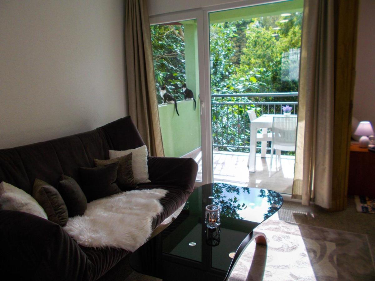 מוסטר Kovac Riverfront Apartments מראה חיצוני תמונה
